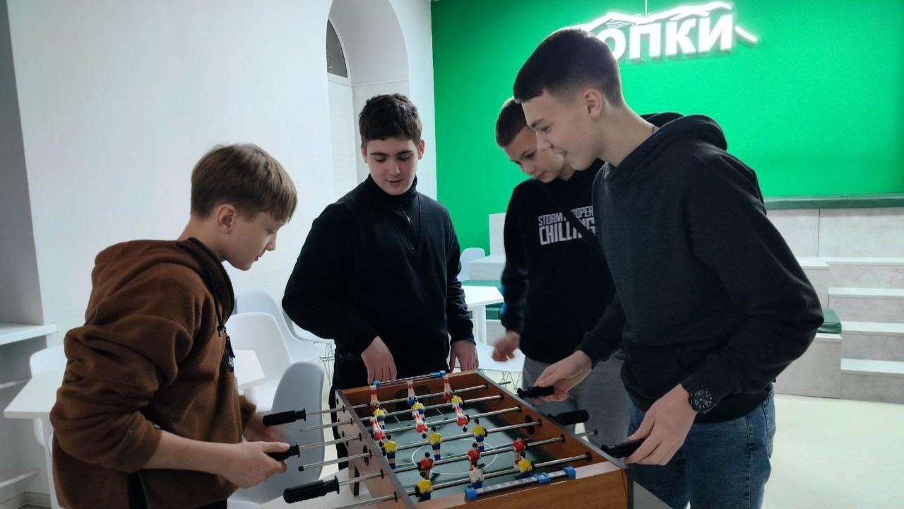 "Выходные в Сопках" провели для юных мурманчан в городской библиотеке